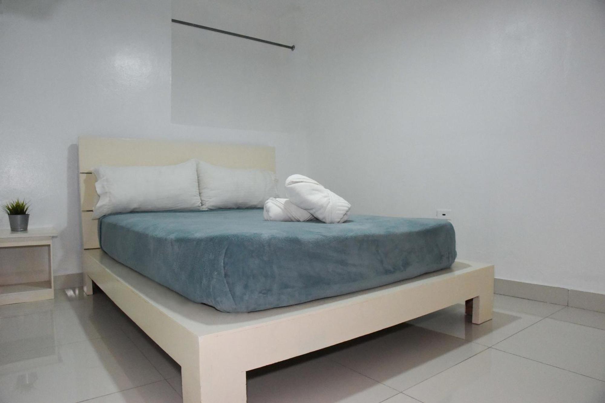 Hostel Gato Colonial Santo Domingo Exterior photo